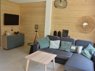 Chalet récent proche centre, piscine et patinoire, avec terrasse et parking couvert - FR-1-464-189 - Pralognan-la-Vanoise - 2