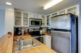 Port O' Call D-103 - Isle of Palms - 2