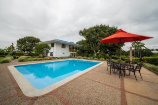 Finca privada para grupos con piscina, jacuzzi y cancha Montenegro Quindío - 0