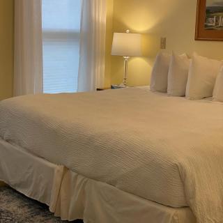 Central House Inn - 2