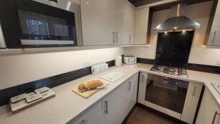 Puddleduck Cottage - Part of the The Bay Filey Holiday Village with pool, gym and direct beach access, pub, restaurant, tennis and meadows walks - 4