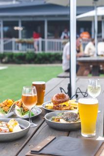 Royal Hotel Kew - Kew - 8