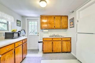 Cozy OBrien Home with Fire Pit and Patio Near Rivers! - Branford - 3