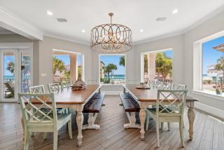 Seastar Palazzo With Beach Views, Lake, And Pool - 7