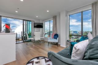 Your Renovated Retreat + CP - Auckland - 4