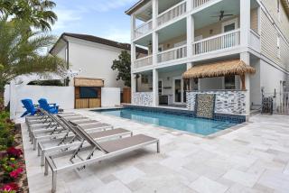 Vast Cay Castle With Private Beach And Game Room - 6