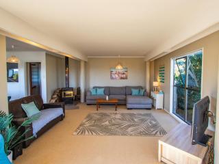 Pohara Beach Escape - Pohara Beach Holiday Home - 3