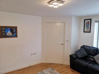 Langley Haven - 3 BR House - Kent - 4