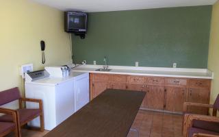 Regency Inn Pittsburg - 5