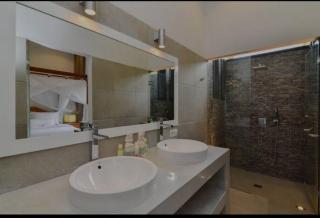 Beachfront Private VILLA & POOL - 2
