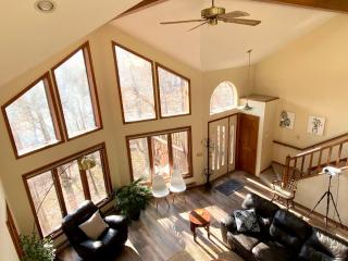 Big House On The Hill - East Stroudsburg - 7