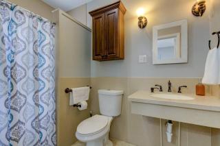 Light & Bright! Quaint Downtown Dunedin Bungalow! - 6