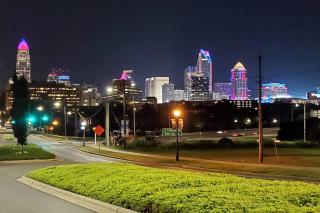 Suite 4, Sleep 6, Walk to Attractions in Uptown - Charlotte - 9