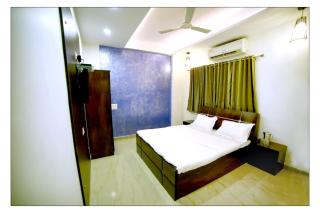 Om Shree Yatri Niwas - 0