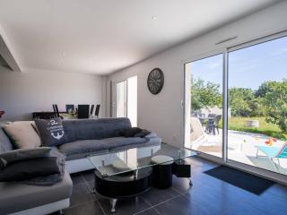 Maison familiale avec jardin clos, 4 pièces, 6 pers, proche plage et commerces, Wifi, parking inclus. - FR-1-477-192 - Locmariaquer - 5