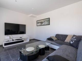 Maison familiale avec jardin clos, 4 pièces, 6 pers, proche plage et commerces, Wifi, parking inclus. - FR-1-477-192 - Locmariaquer - 4