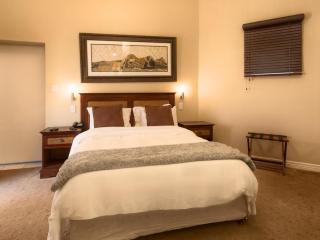 Burning Shore Hotel - Langstrand - 9