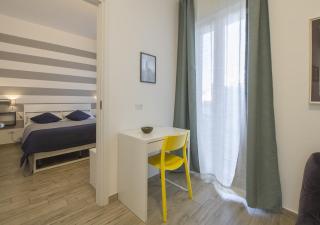 Appartamento con 2 camere e 2 bagni in centro con parcheggio - 8