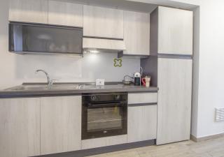 Appartamento con 2 camere e 2 bagni in centro con parcheggio - 6