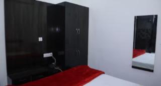 Hotel Shivam Inn Party Palace By WB Inn - Agra - 2