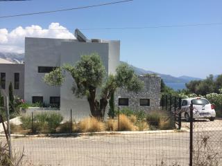 Villa Mytikas, luxury in Greece with seaview and heated pool & jacuzzi - Pogoniá - 8