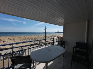 Appartement T2 en front de mer avec balcon, garage et ascenseur, Les Sables-d'Olonne - FR-1-197-475 - 1