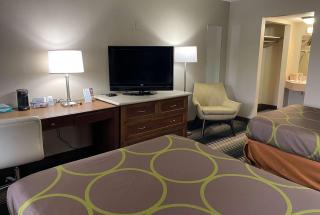 Deluxe Inn & Suites - Junction City - 4
