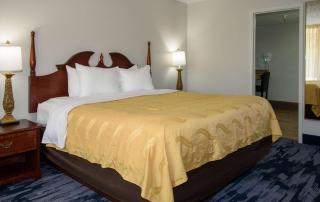 Quality Inn Lewisburg - 1