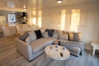 Stunning lodge on the lake - South Cerney - 6