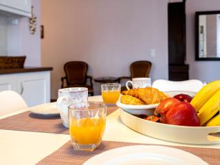Central & Bright 2BD Apt in Corfu Town near Port - Agios Rokkos - 2