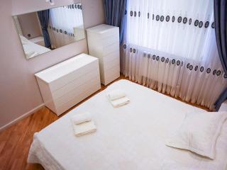 Explore Baku from YSB Apartment - Baku - 6