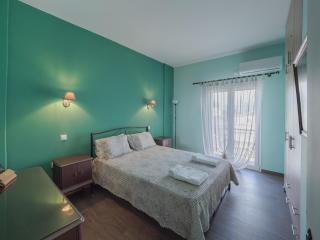 Central & Bright 2BD Apt in Corfu Town near Port - Agios Rokkos - 6