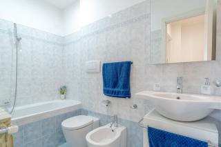 Cozy APT x4 - Seaview & Balcony - Genova - 6