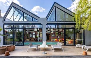 5 Bedroom Gorgeous Home In Breuillet - Breuillet - 0