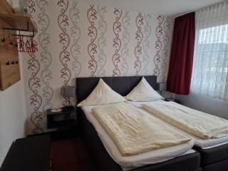Hotel Weinhaus Am Stiftstor - Treis-Karden - 4