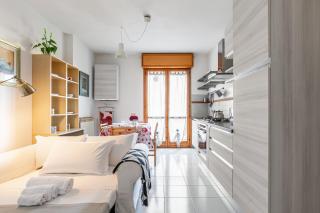 Cozy Apartment near the Hospital with 2 Balconies! - Pisa - 5