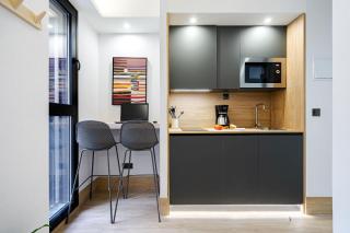 Feelathome Ventas Suites - Madrid - 3