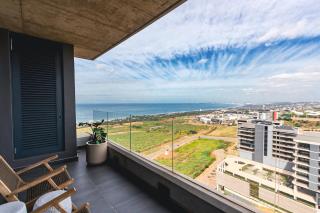 Umhlanga Arch Luxury Holiday or Work with Sea View - Inverter Backup Power - Durban - 3