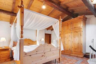 Stone House of the year 1500 - 8