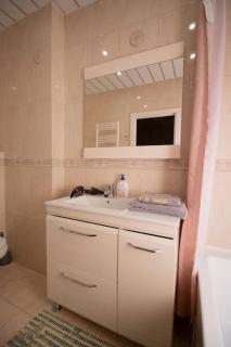 Elegance 1BD apartment with living room - Chişinău - 4