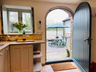 The Owl House Cottage - 1