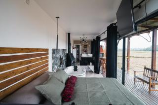 CASA DE VIDRO EM MEIO A NATUREZA - Conteiner Lua - Piçarras - 6