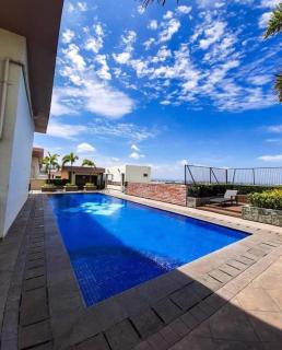 Morgan Suite BGC Shortwalk2 Venice Mall free pool gym - Manila - 5