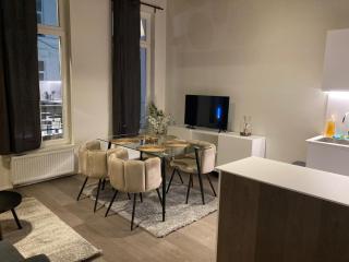 Luxury Suites Princess by Rikas Hotels - Antwerp - 1