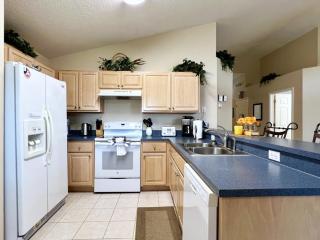 Cozy 3 BR 2 Bath Villa with Splash Pool-335KD home - Davenport - 4