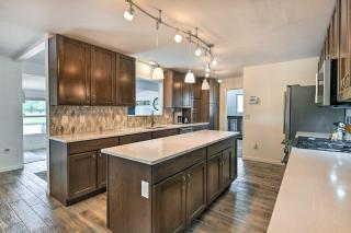 Upscale Sun City Home on South Golf Course - Sun City - 3