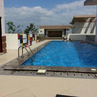 Morgan Suite BGC Shortwalk3 Venice Mall free pool gym - 4