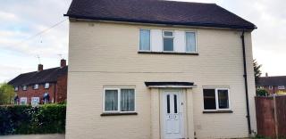 1FG Dreams Unlimited Serviced Accommodation- Staines - Heathrow - Stanwell - 1