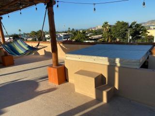 Hermoso edificio ubicado a pocas cuadras del Malecón de La Paz BCS - La Paz - 9