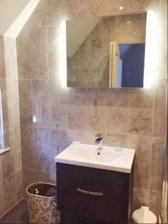 Avis Hotel - Bromley - 1